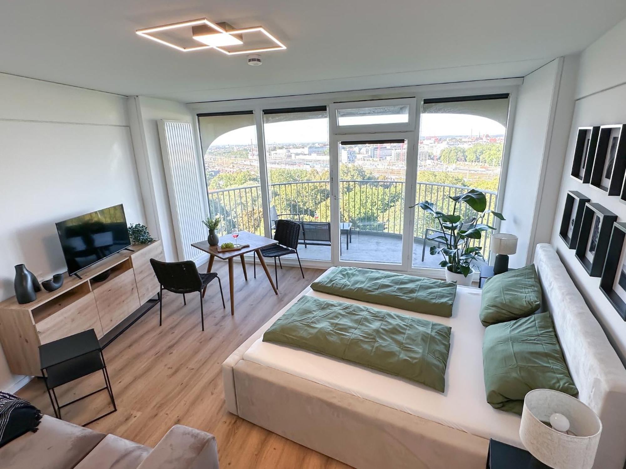 Helles Apartment Mit Tollem Blick Ueber Аугсбург Екстер'єр фото